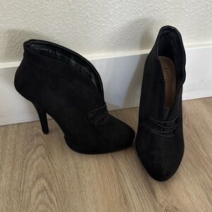 Apt. 9 women’s heeled booties